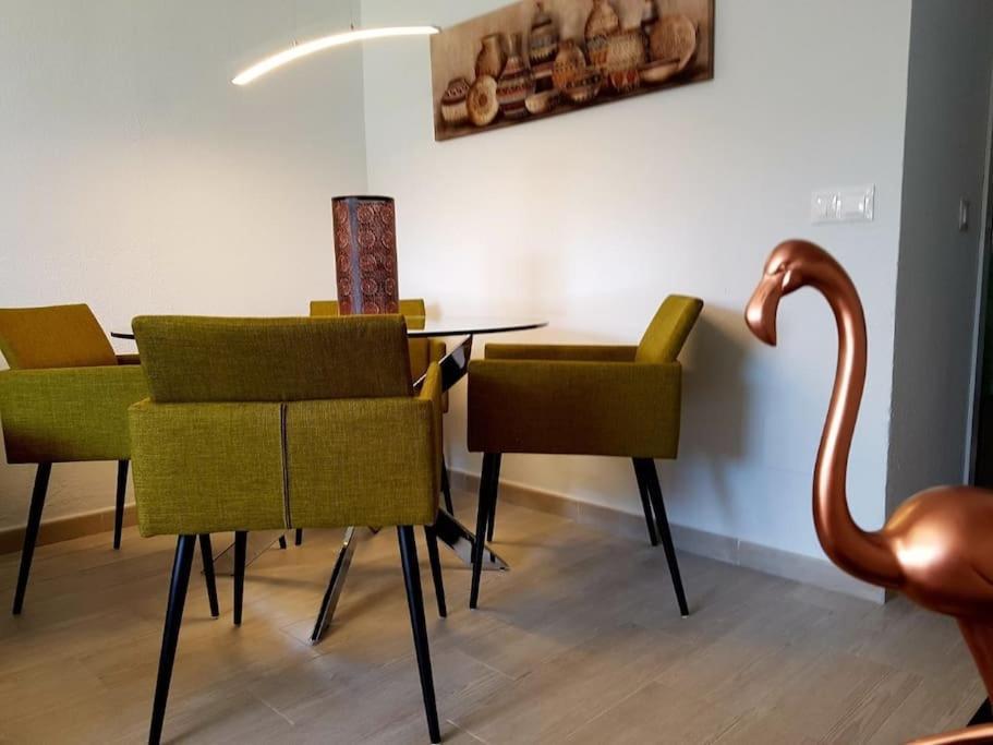 Beautiful Apartment In La Carihuela, Torremolinos Zewnętrze zdjęcie