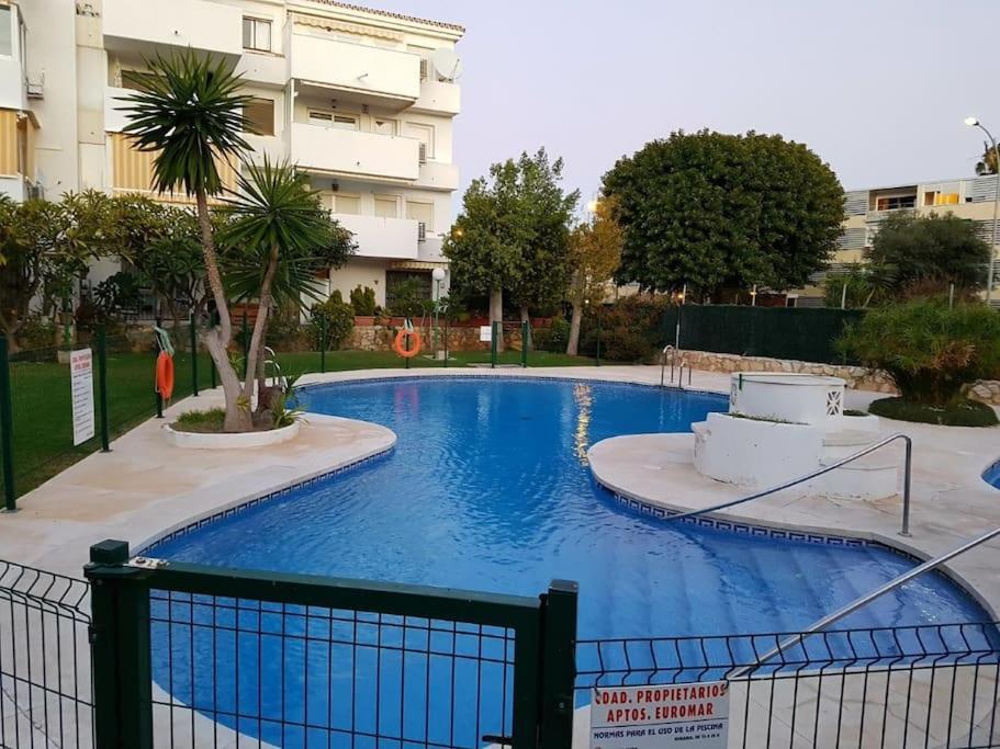 Beautiful Apartment In La Carihuela, Torremolinos Zewnętrze zdjęcie