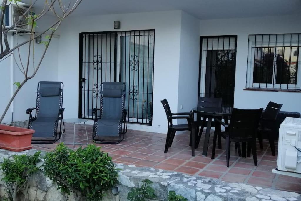Beautiful Apartment In La Carihuela, Torremolinos Zewnętrze zdjęcie