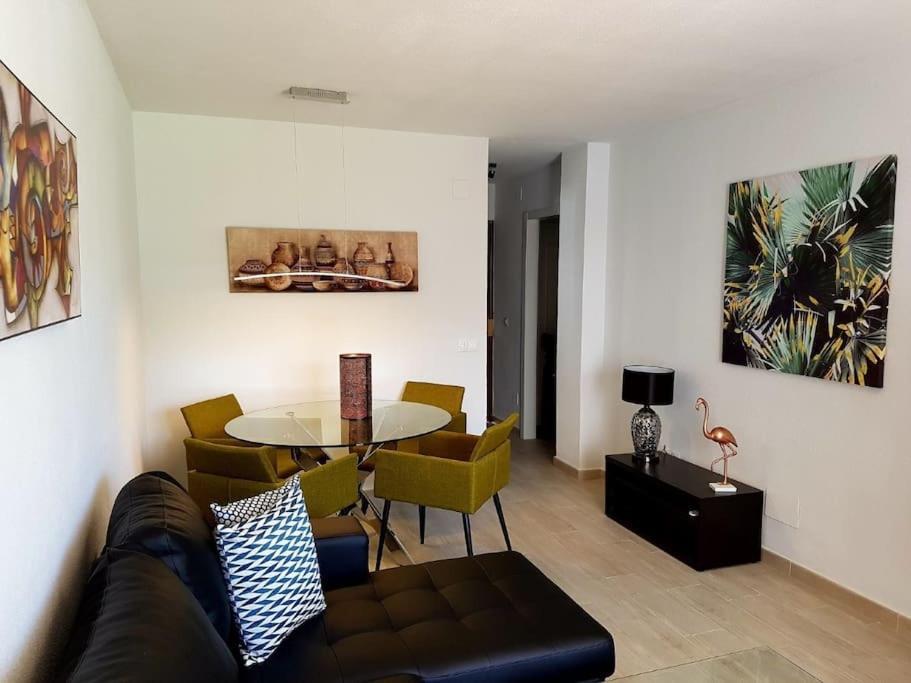 Beautiful Apartment In La Carihuela, Torremolinos Zewnętrze zdjęcie